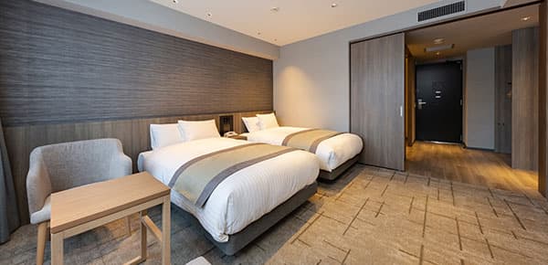 ユニバーサルツイン